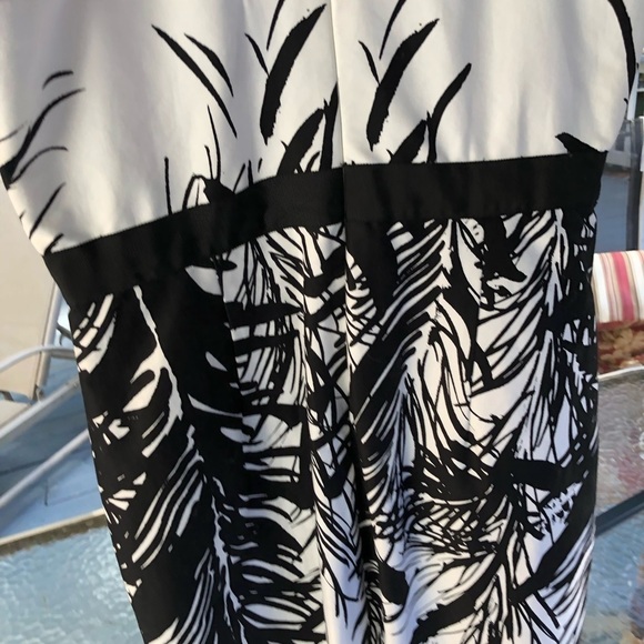 JAX size 12 black & white strappy X back sleeveless print dress - Picture 4 of 16